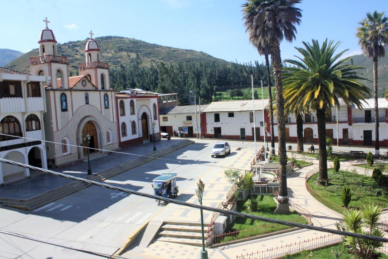 Huascaran Inn Mancos Екстер'єр фото